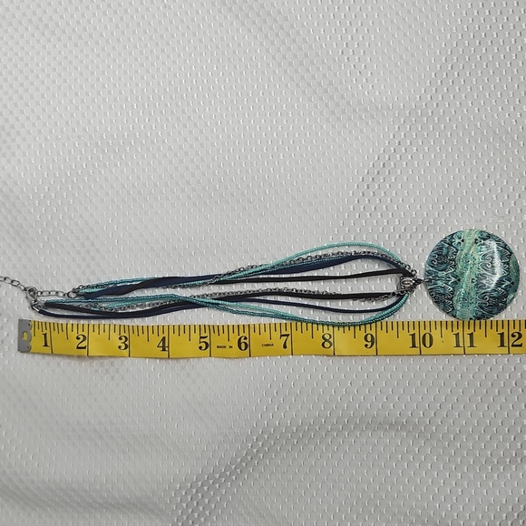 MOTHER OF PEARL COASTAL COLORS MULTISTRAND NECKLACE - Picture 6 of 7